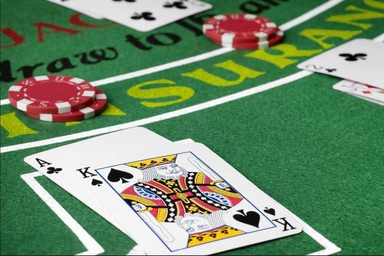 Antarmuka aplikasi kelinci4d menampilkan permainan slot dan pasar sportsbook